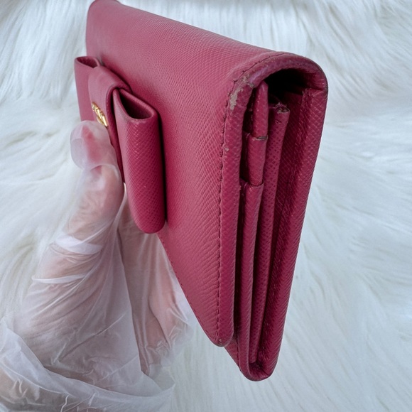 Prada Saffiano Wallet w/ Box + Auth Card - Picture 4 of 16